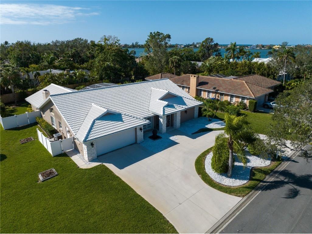 405 Waterside Lane Nokomis FL 34275 A4558491 image1