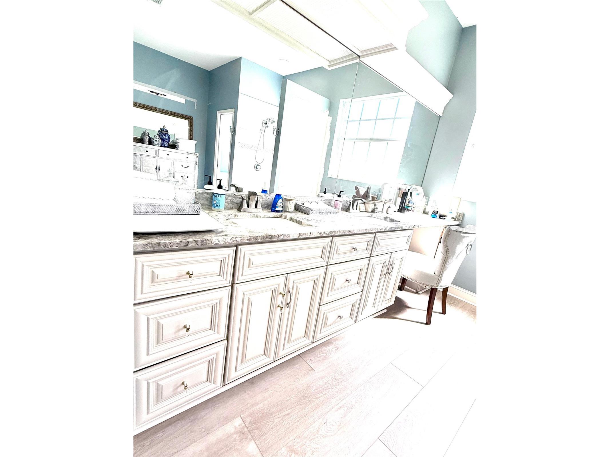 405 Wellington Court Venice FL 34292 A4681404 image39