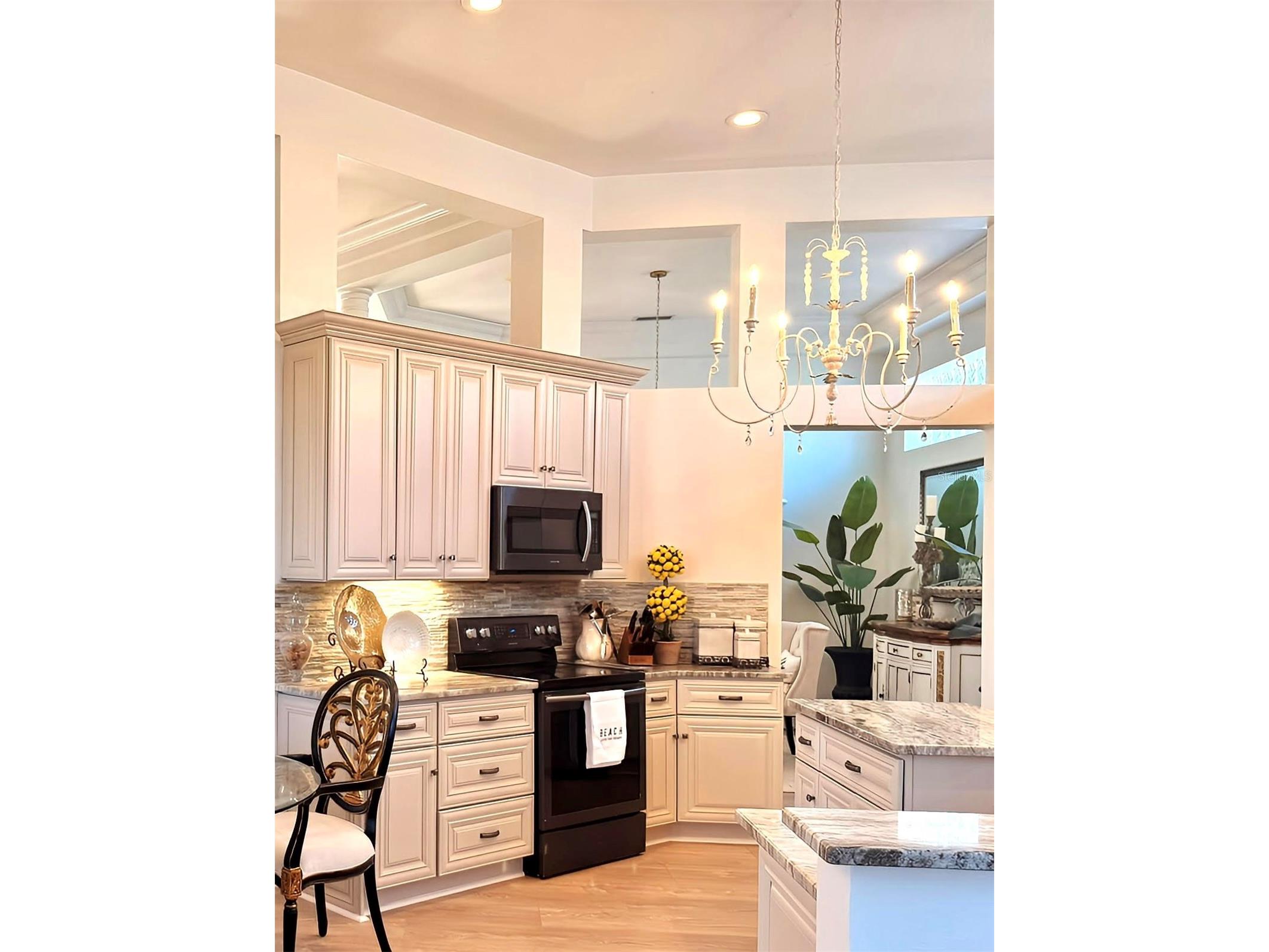 405 Wellington Court Venice FL 34292 A4681404 image5