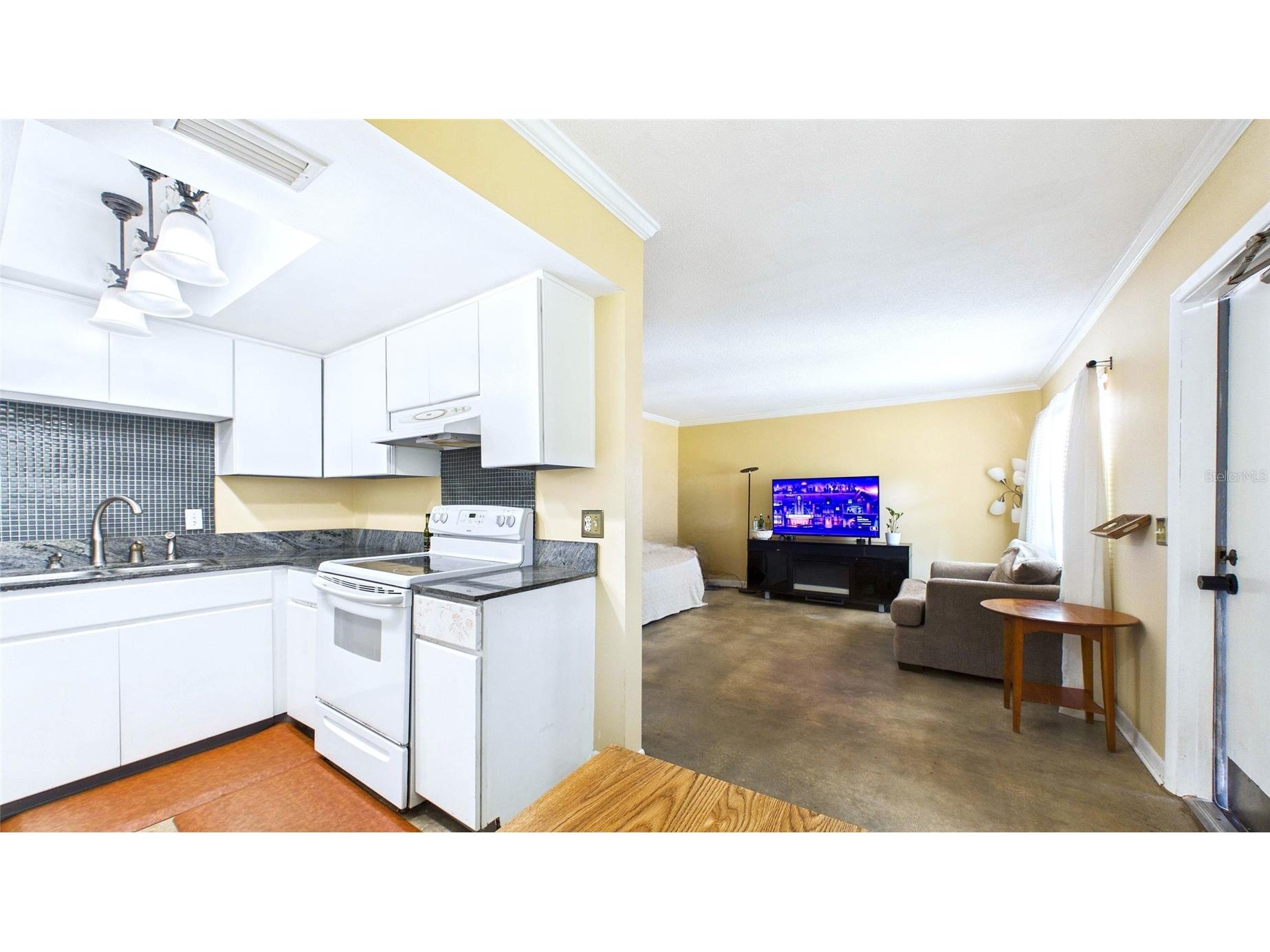 4050 4th Street N #122 Saint Petersburg FL 33703 TB8491347 image10