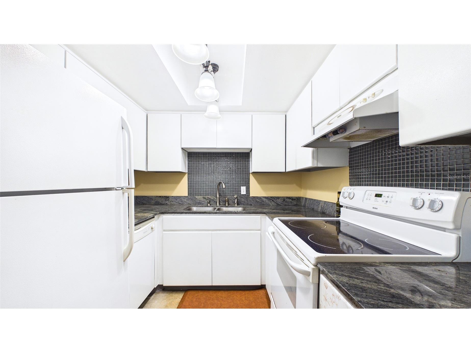 4050 4th Street N #122 Saint Petersburg FL 33703 TB8491347 image11