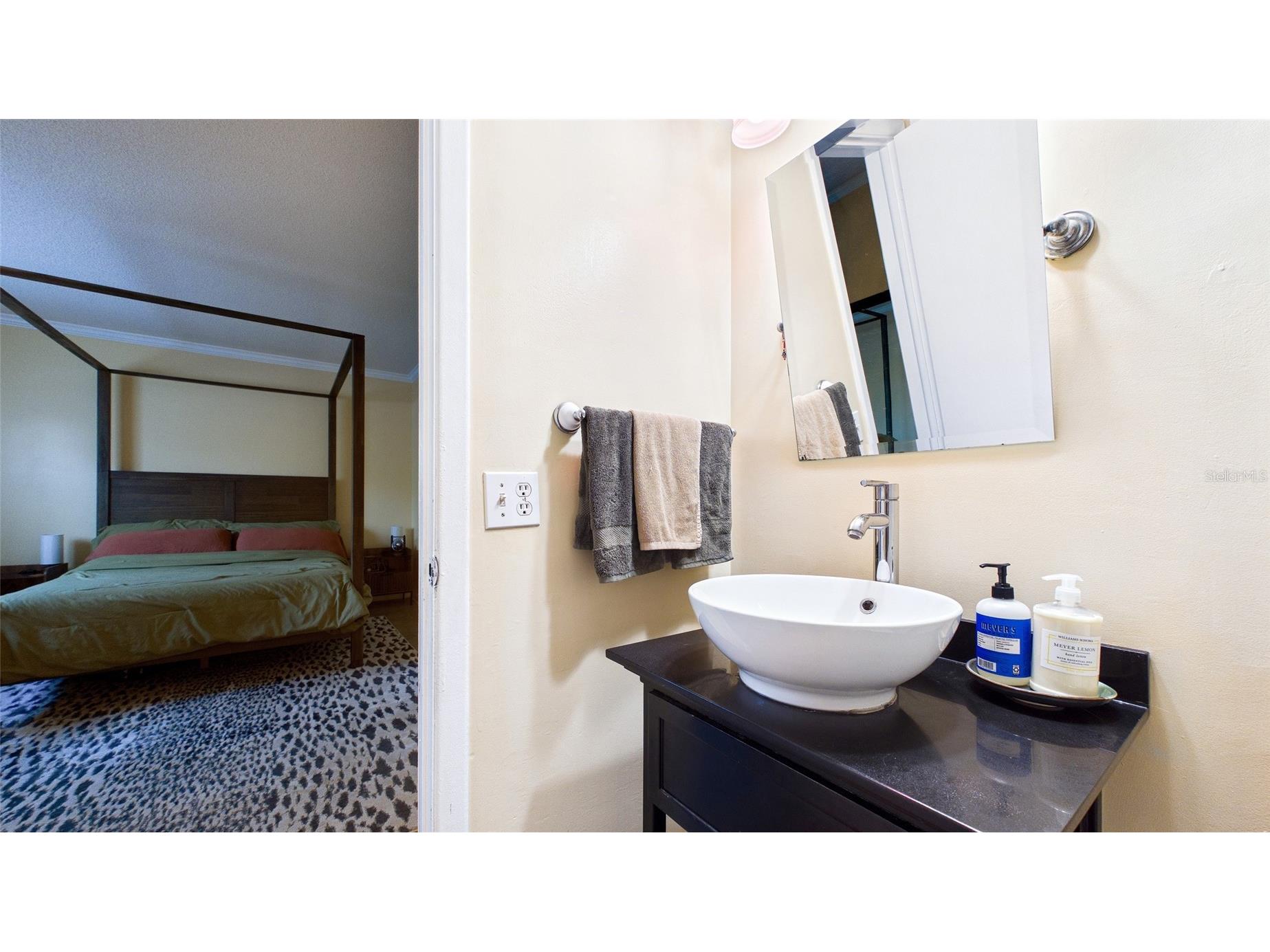 4050 4th Street N #122 Saint Petersburg FL 33703 TB8491347 image17