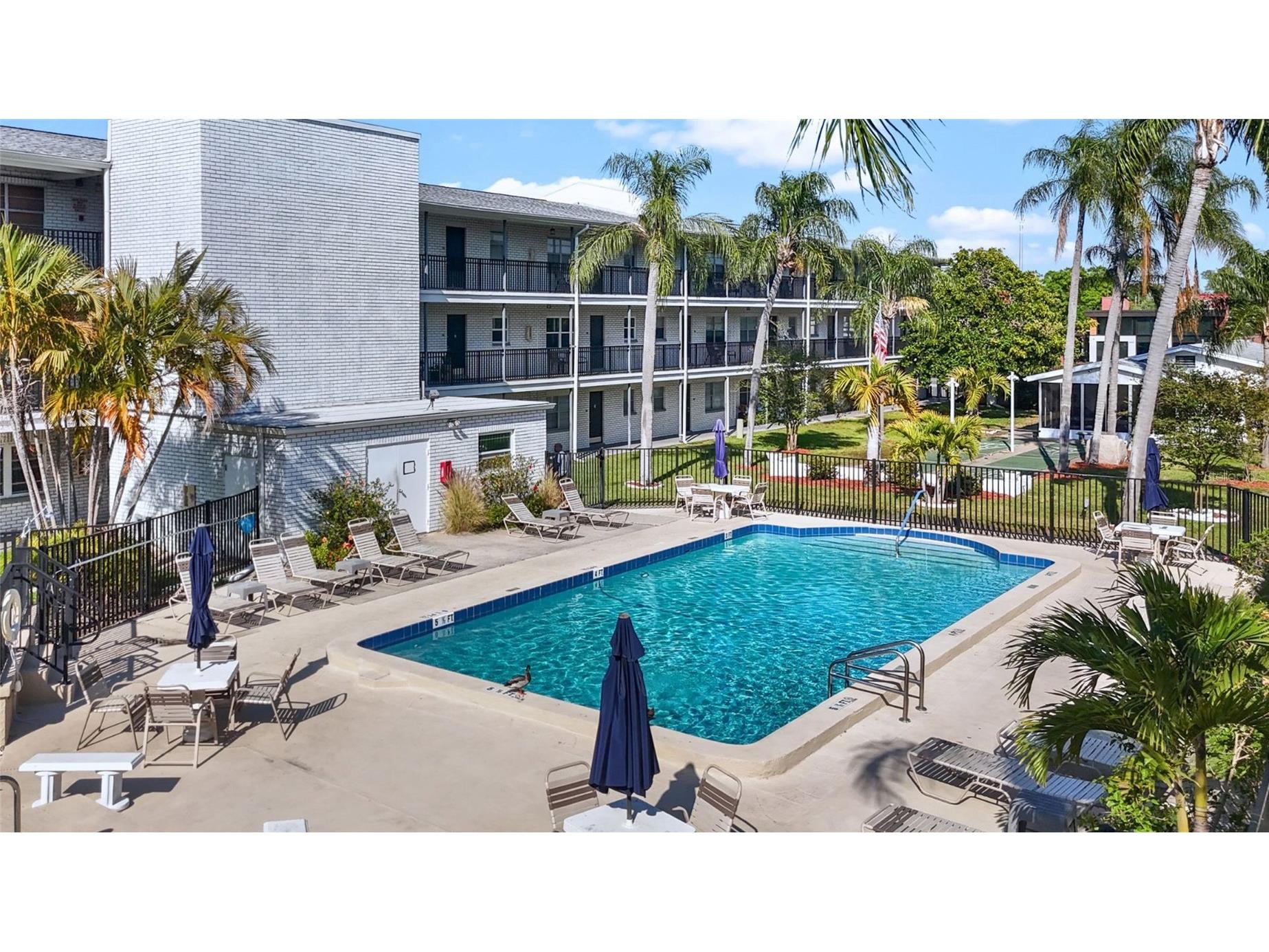 4050 4th Street N #122 Saint Petersburg FL 33703 TB8491347 image2