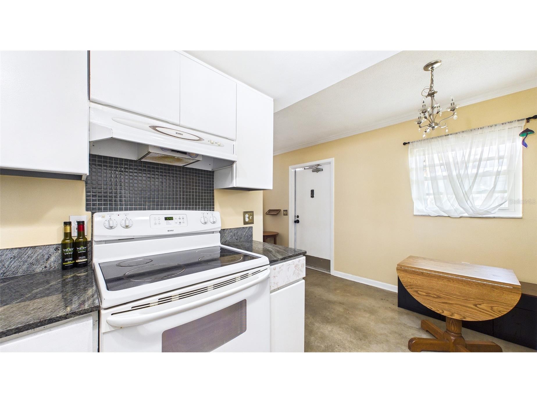 4050 4th Street N #122 Saint Petersburg FL 33703 TB8491347 image9