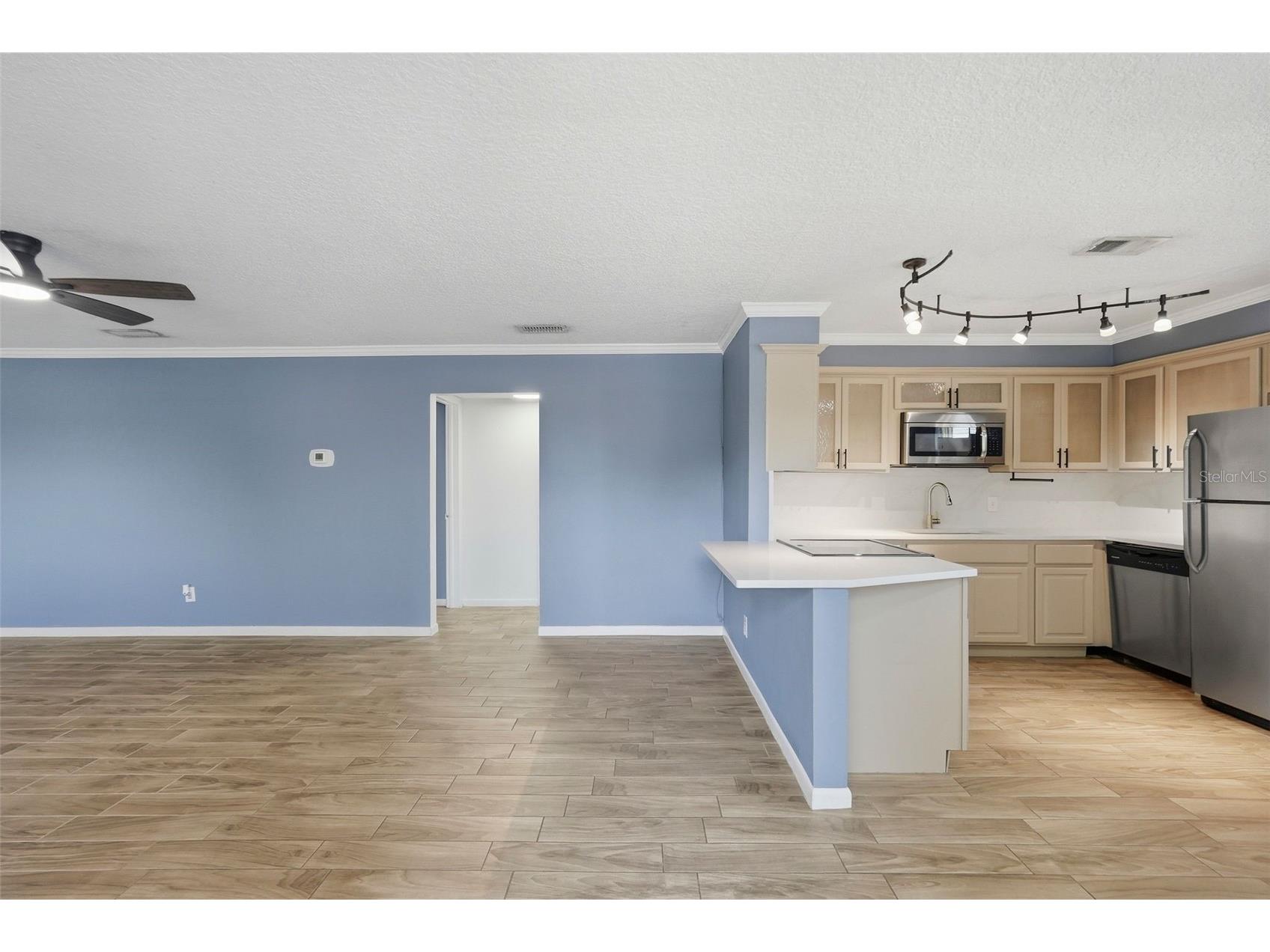 4050 4th Street N #229 Saint Petersburg FL 33703 TB8509849 image3