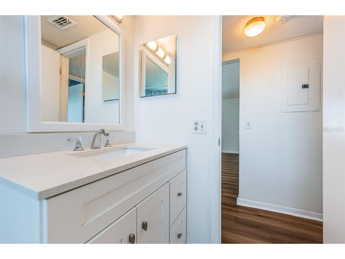 4050 4th Street N #306 Saint Petersburg FL 33703 TB8444313 image23