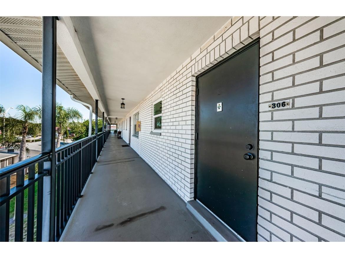 4050 4th Street N #306 Saint Petersburg FL 33703 TB8444313 image5