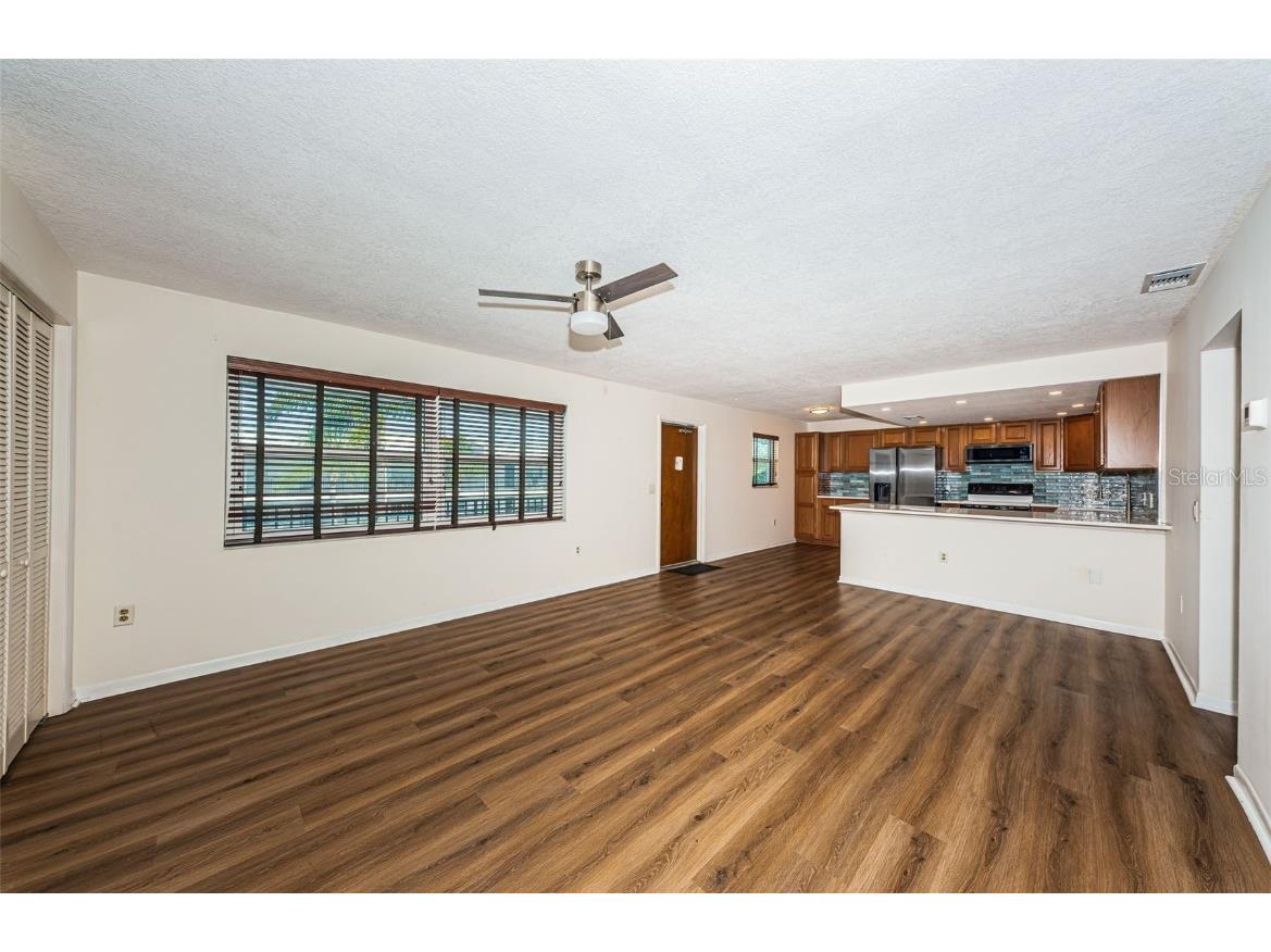 4050 4th Street N #306 Saint Petersburg FL 33703 TB8444313 image6