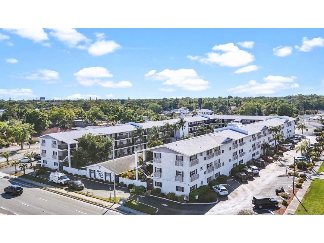 4050 4th Street N #324 Saint Petersburg FL 33703 J1002927 image1