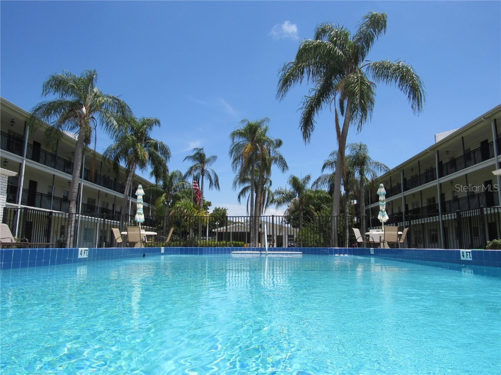 4050 4th Street N #329 Saint Petersburg FL 33703 U8199848 image1