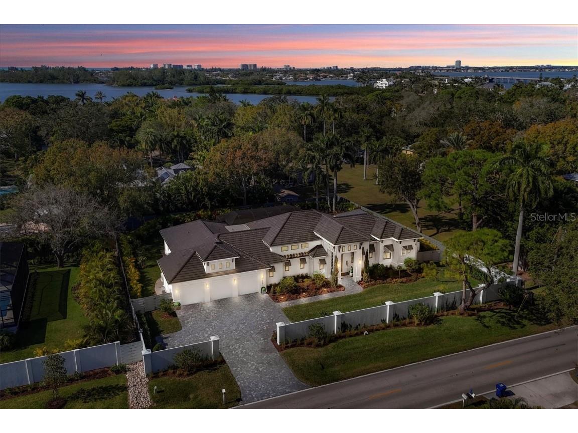 4050 Camino Real Sarasota FL 34231 A4596266 image1