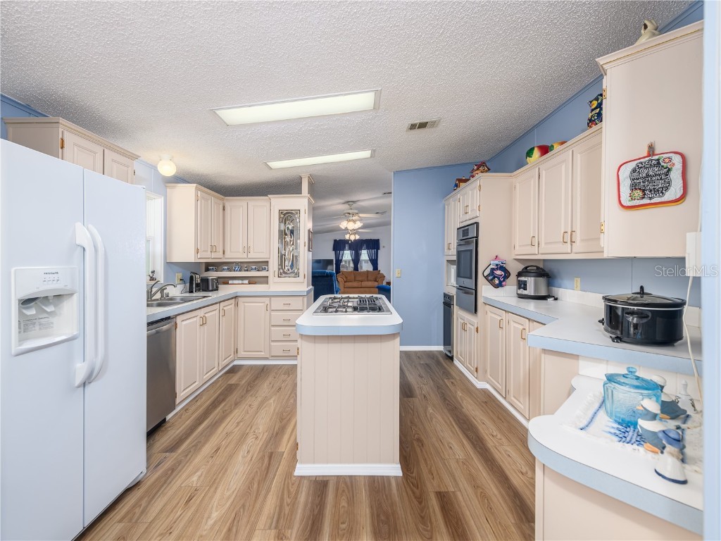 4050 Carefree Way Zephyrhills FL 33541 TB8436053 image12