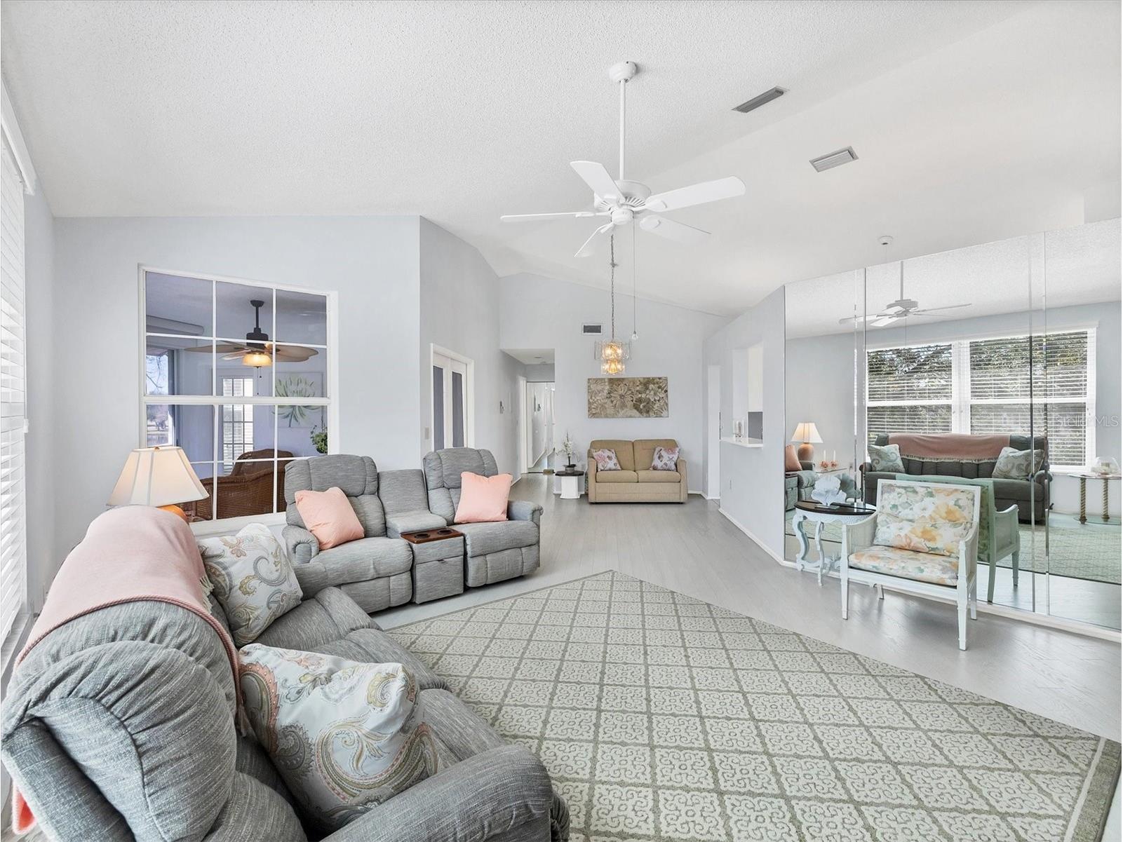 4050 Pinebrook Circle #9 Bradenton FL 34209 A4682230 image13