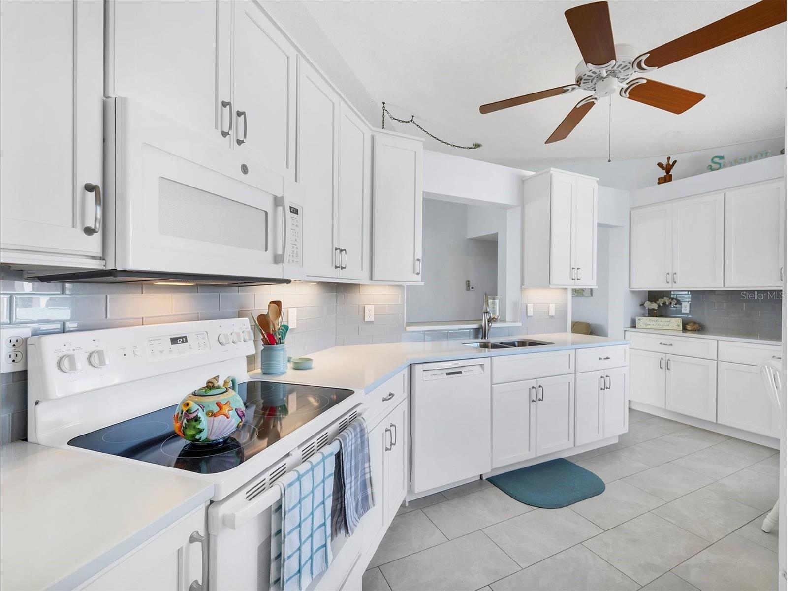 4050 Pinebrook Circle #9 Bradenton FL 34209 A4682230 image20