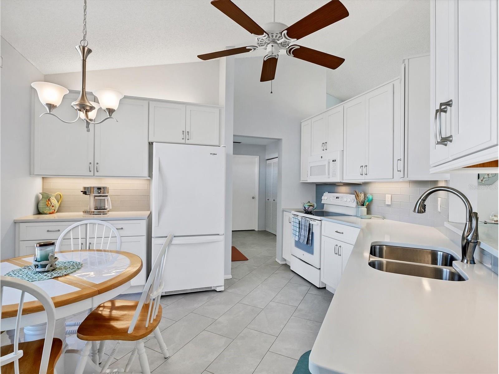 4050 Pinebrook Circle #9 Bradenton FL 34209 A4682230 image23