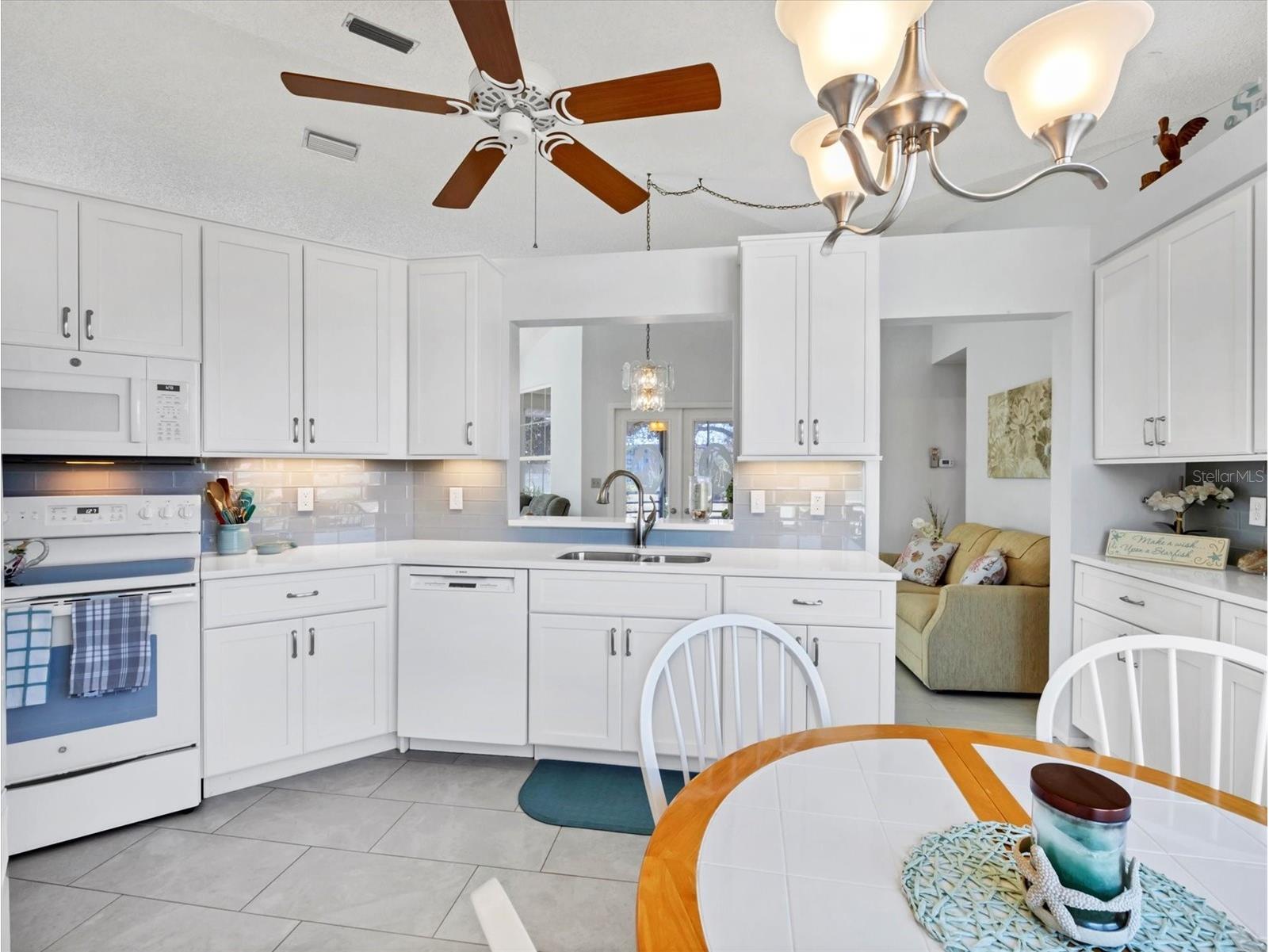 4050 Pinebrook Circle #9 Bradenton FL 34209 A4682230 image27