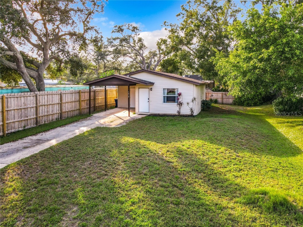 4050 Rockefeller Avenue Sarasota FL 34231 O6165397 image1