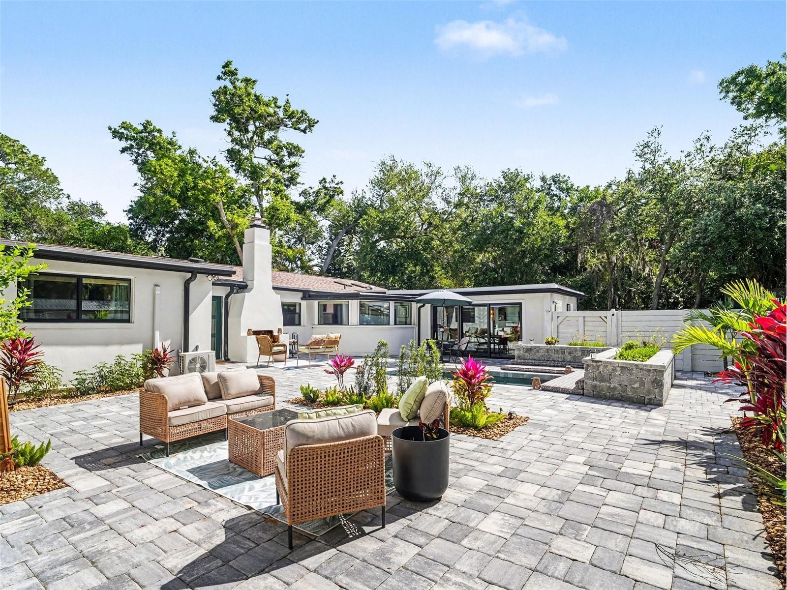 4050 Turks Cap Place Sarasota FL 34234 TB8493607 image1