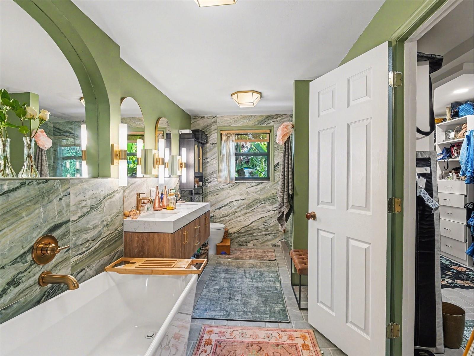 4050 Turks Cap Place Sarasota FL 34234 TB8493607 image16