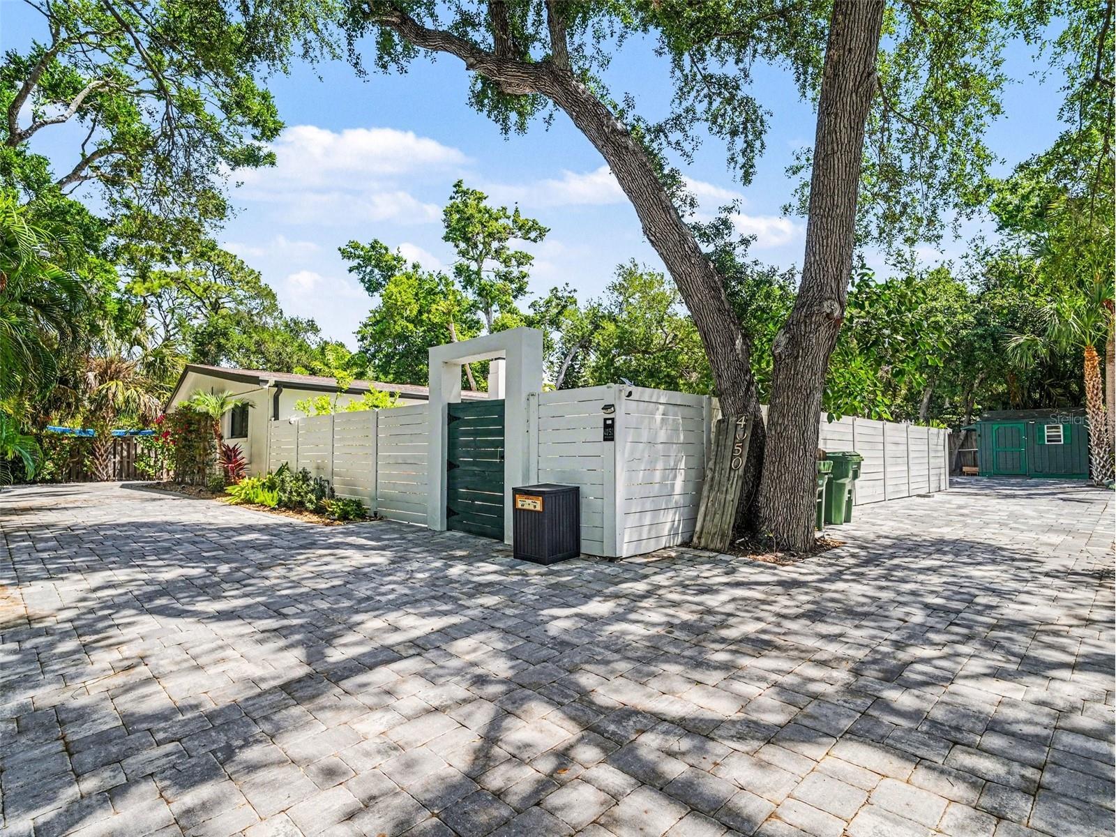 4050 Turks Cap Place Sarasota FL 34234 TB8493607 image2