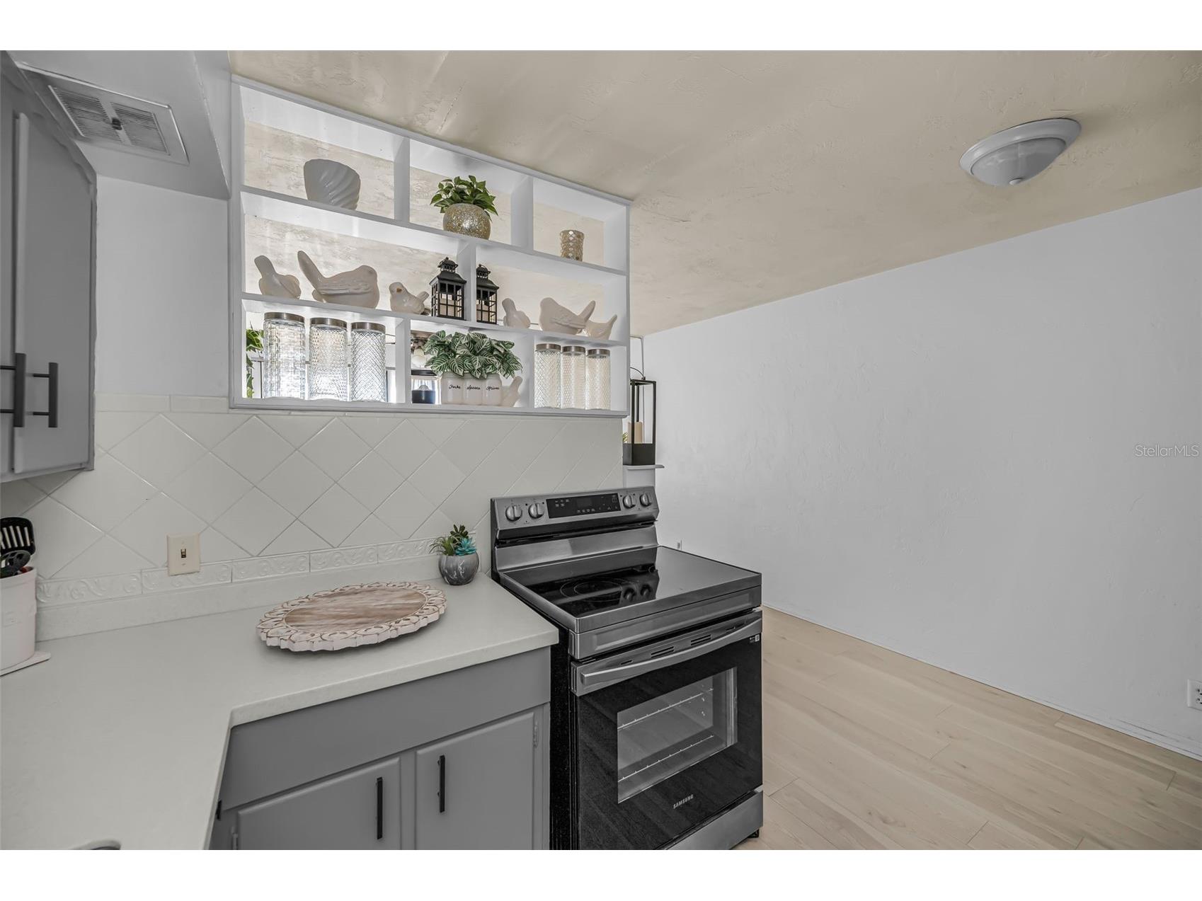 4051 58th Street N #243 Kenneth City FL 33709 TB8499500 image11