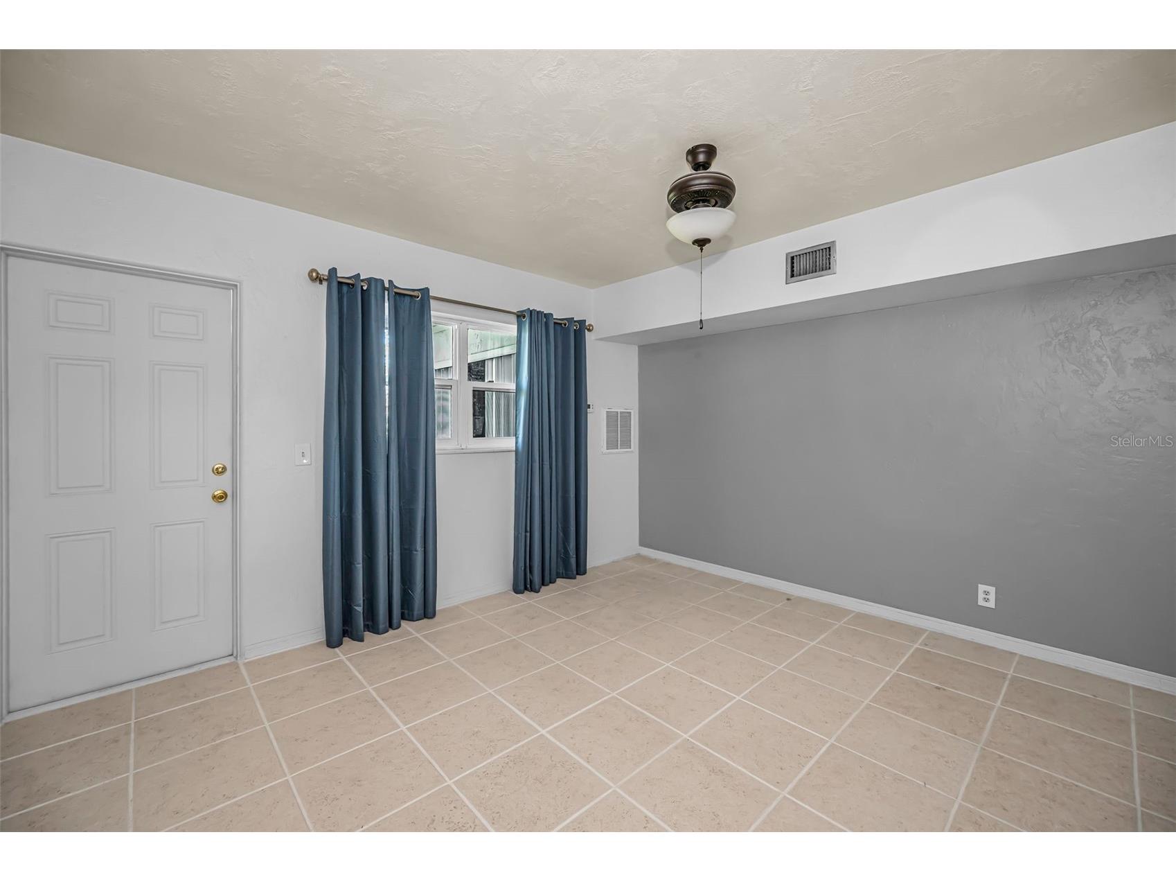 4051 58th Street N #243 Kenneth City FL 33709 TB8499500 image17