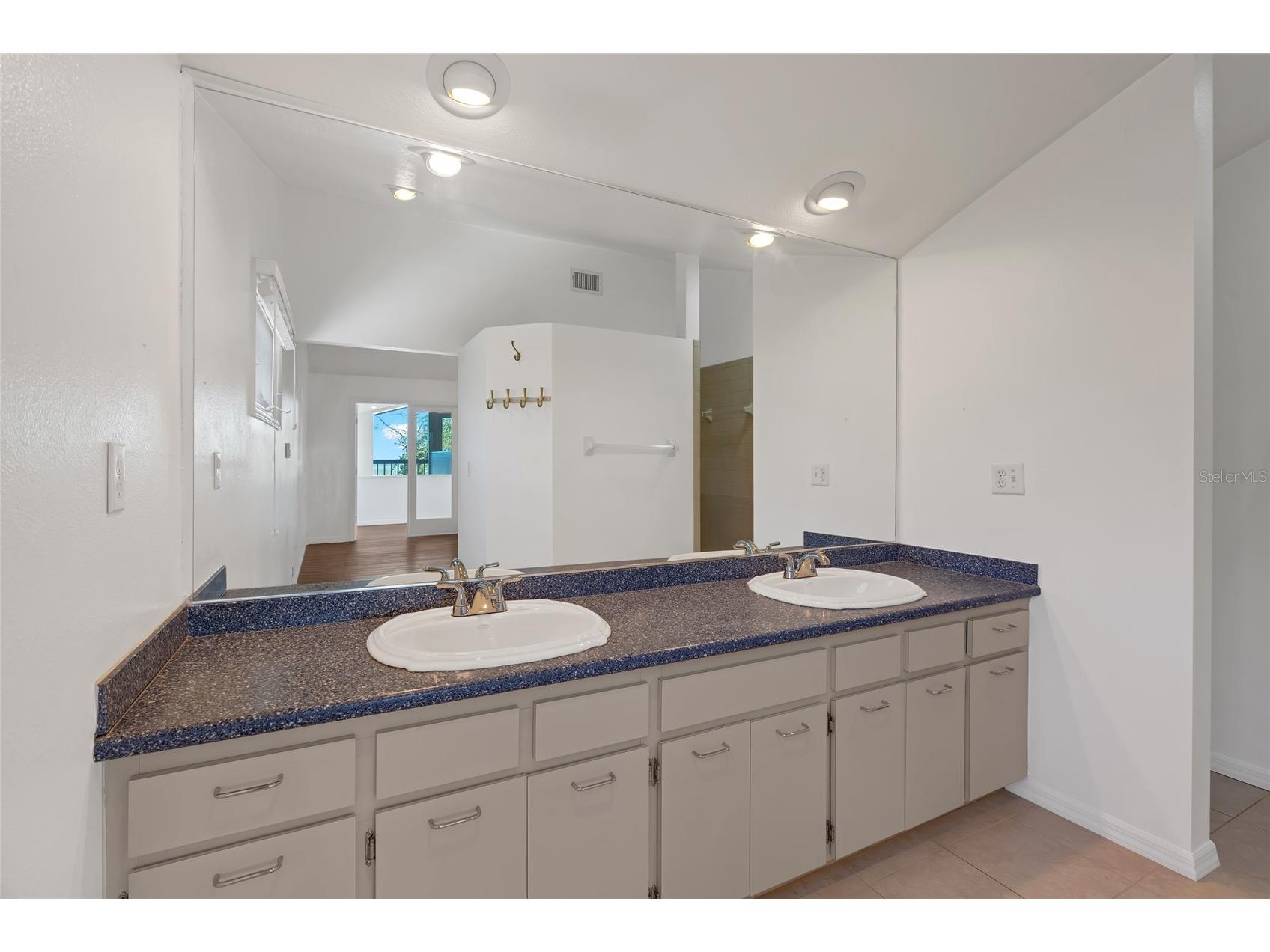 4051 Shell Road Siesta Key FL 34242 - GULF OF MEXICO A4695400 image25