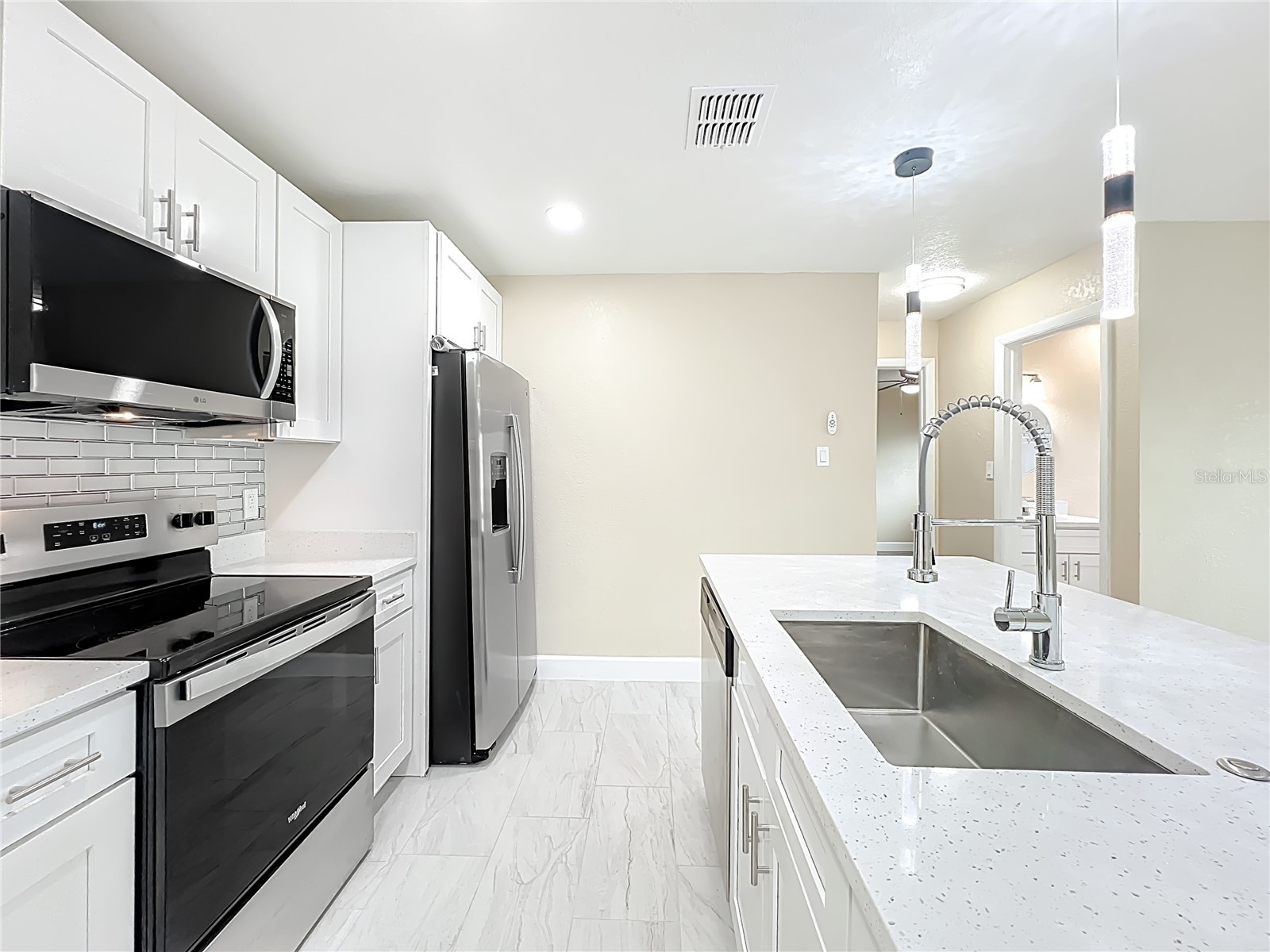 4052 Castlegate Drive Orlando FL 32839 O6377569 image11