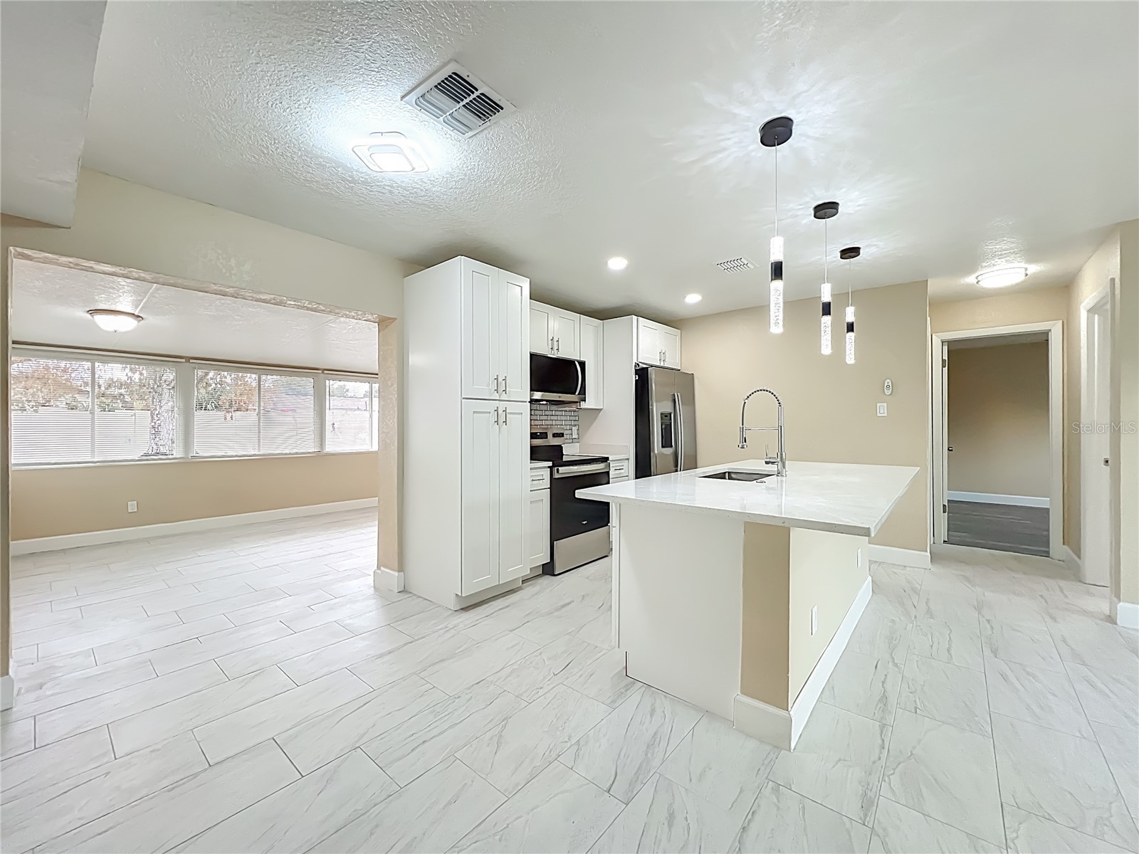 4052 Castlegate Drive Orlando FL 32839 O6377569 image14