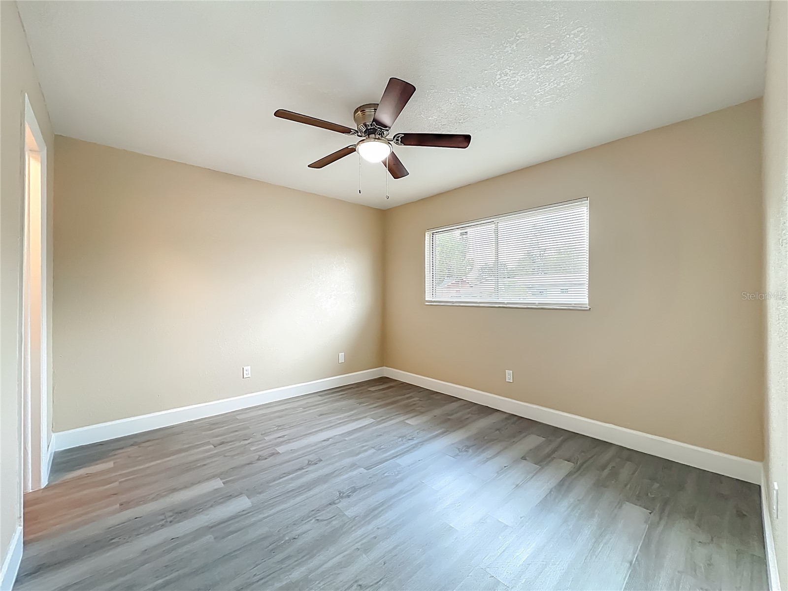 4052 Castlegate Drive Orlando FL 32839 O6377569 image18