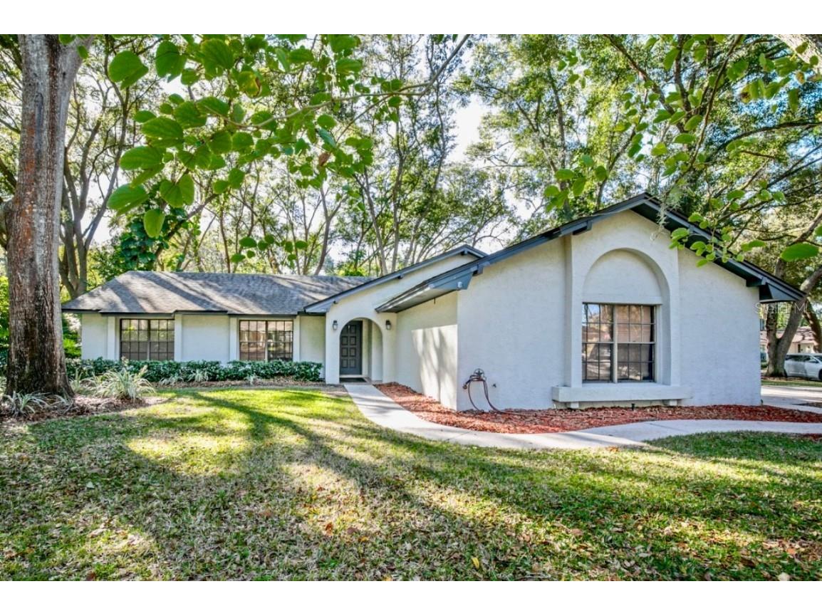4052 Lake Forest Street Mount Dora FL 32757 G5078217 image1