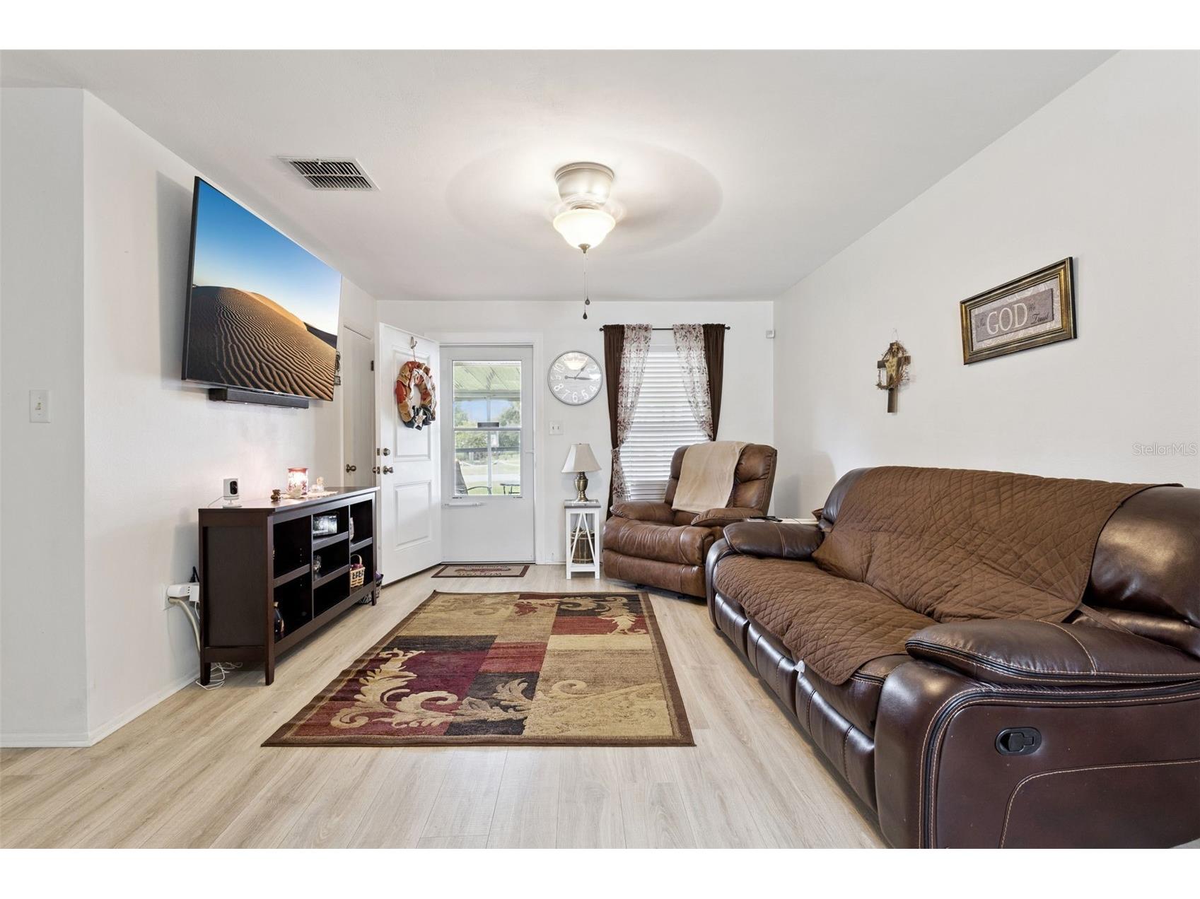 40522 W 5th Avenue Umatilla FL 32784 G5102022 image3