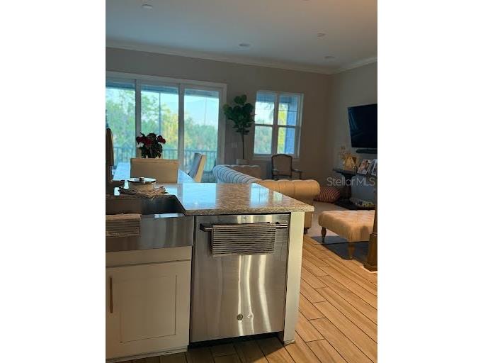 4053 Rocky Shores Dr Tampa FL 33634 TB8373777 image11