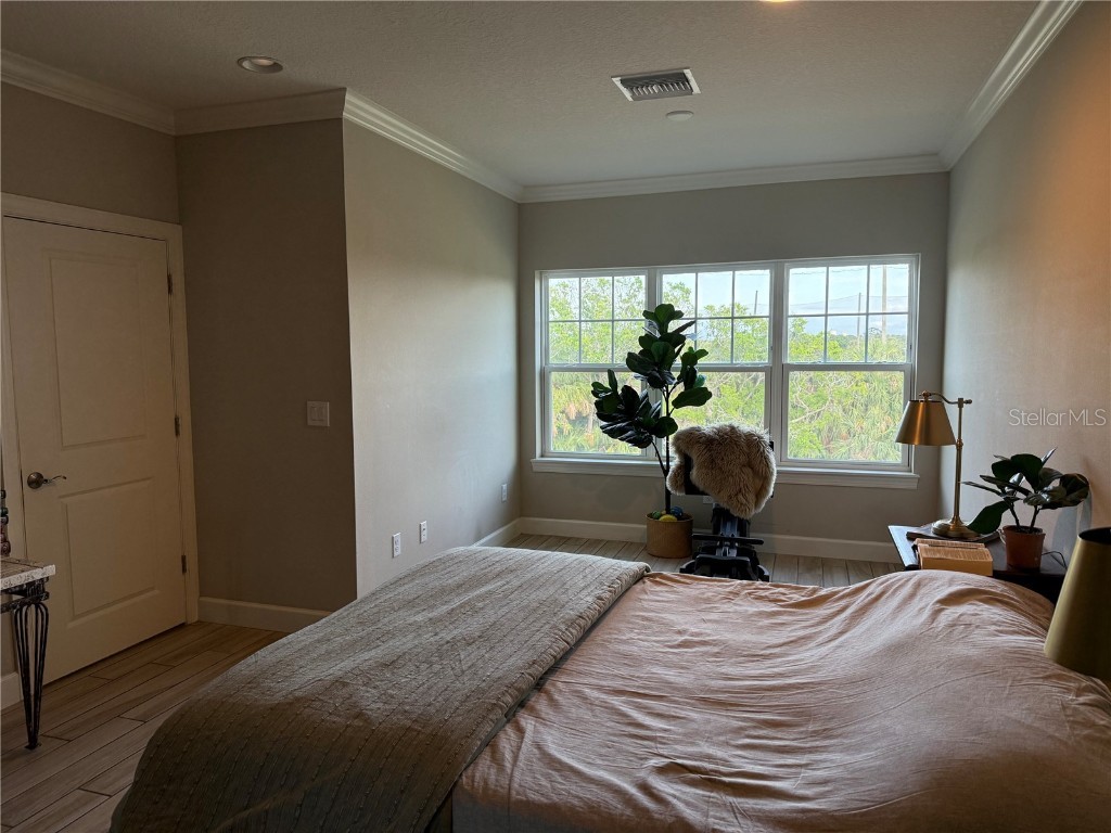 4053 Rocky Shores Dr Tampa FL 33634 TB8373777 image19