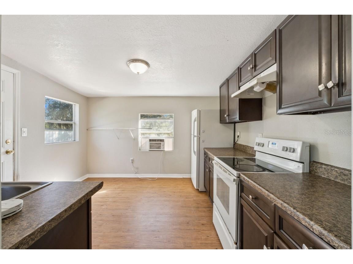 40542 W 3rd Avenue Umatilla FL 32784 O6361523 image7