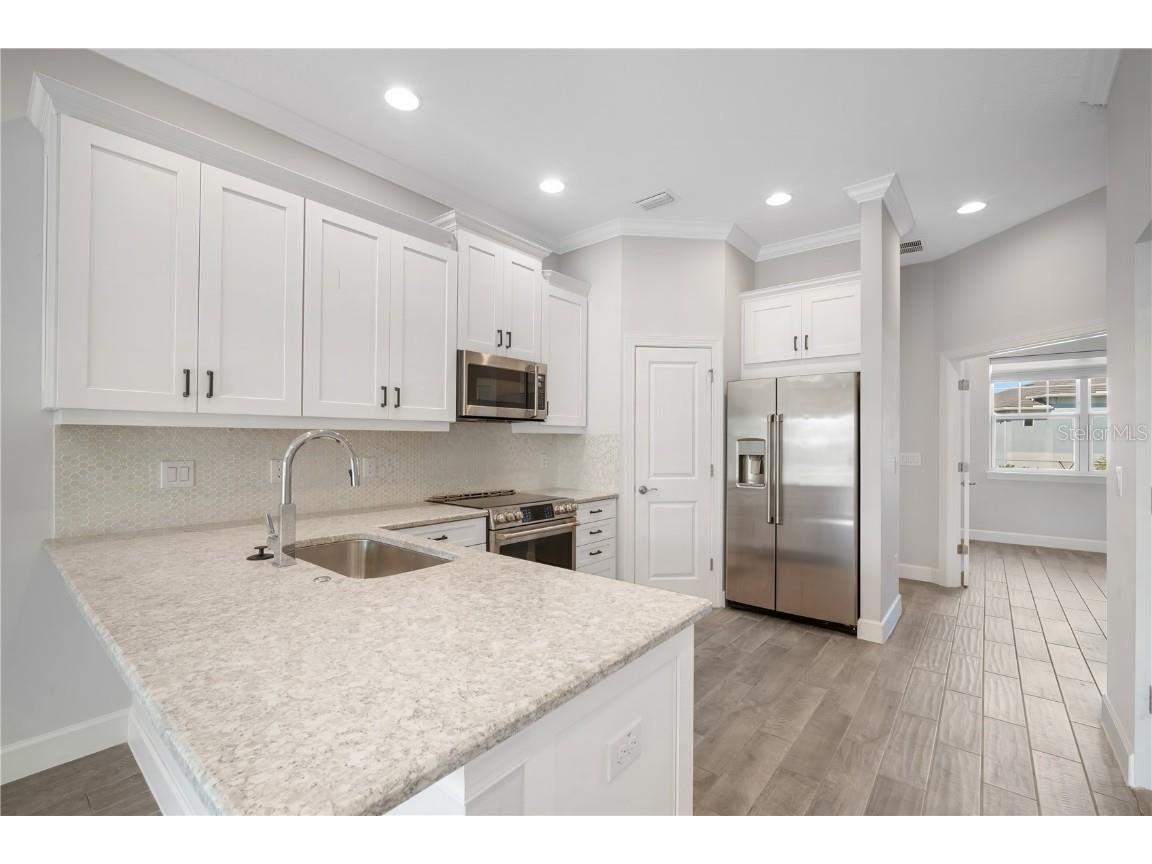 4055 Rocky Shores Drive Tampa FL 33634 TB8442147 image10