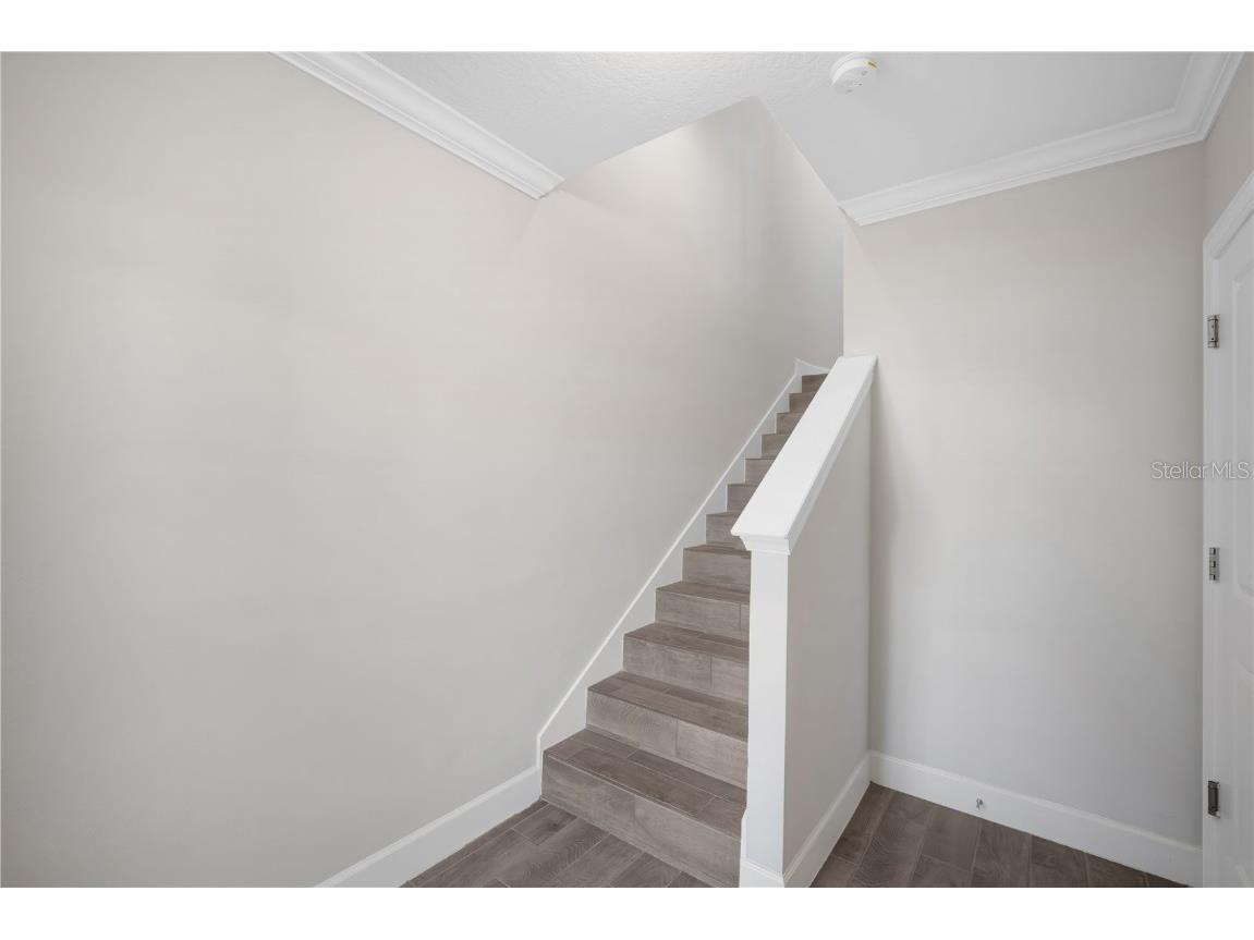 4055 Rocky Shores Drive Tampa FL 33634 TB8442147 image6