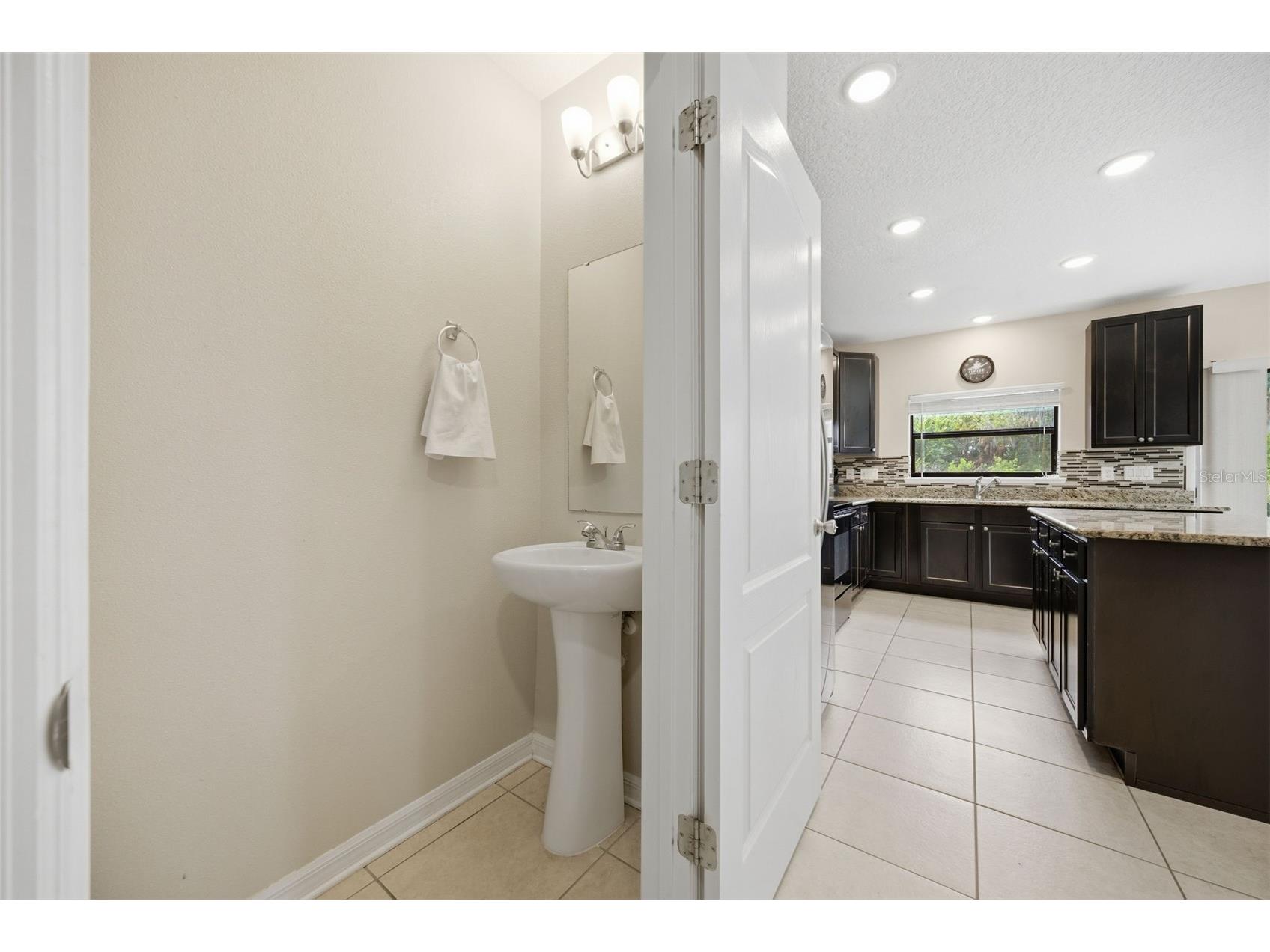 4055 Wayfarer Way Palmetto FL 34221 A4697182 image40
