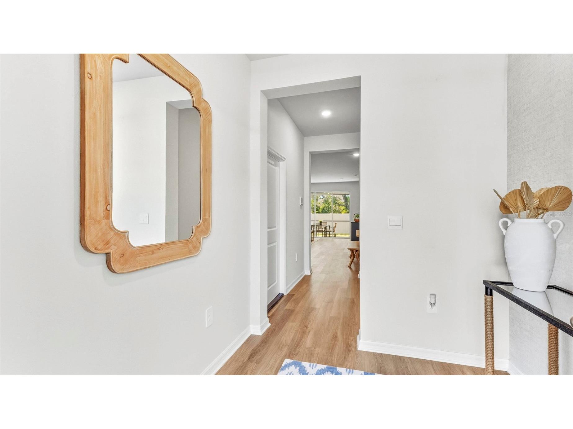 4056 Gold Dust Lane Sarasota FL 34243 A4684331 image3