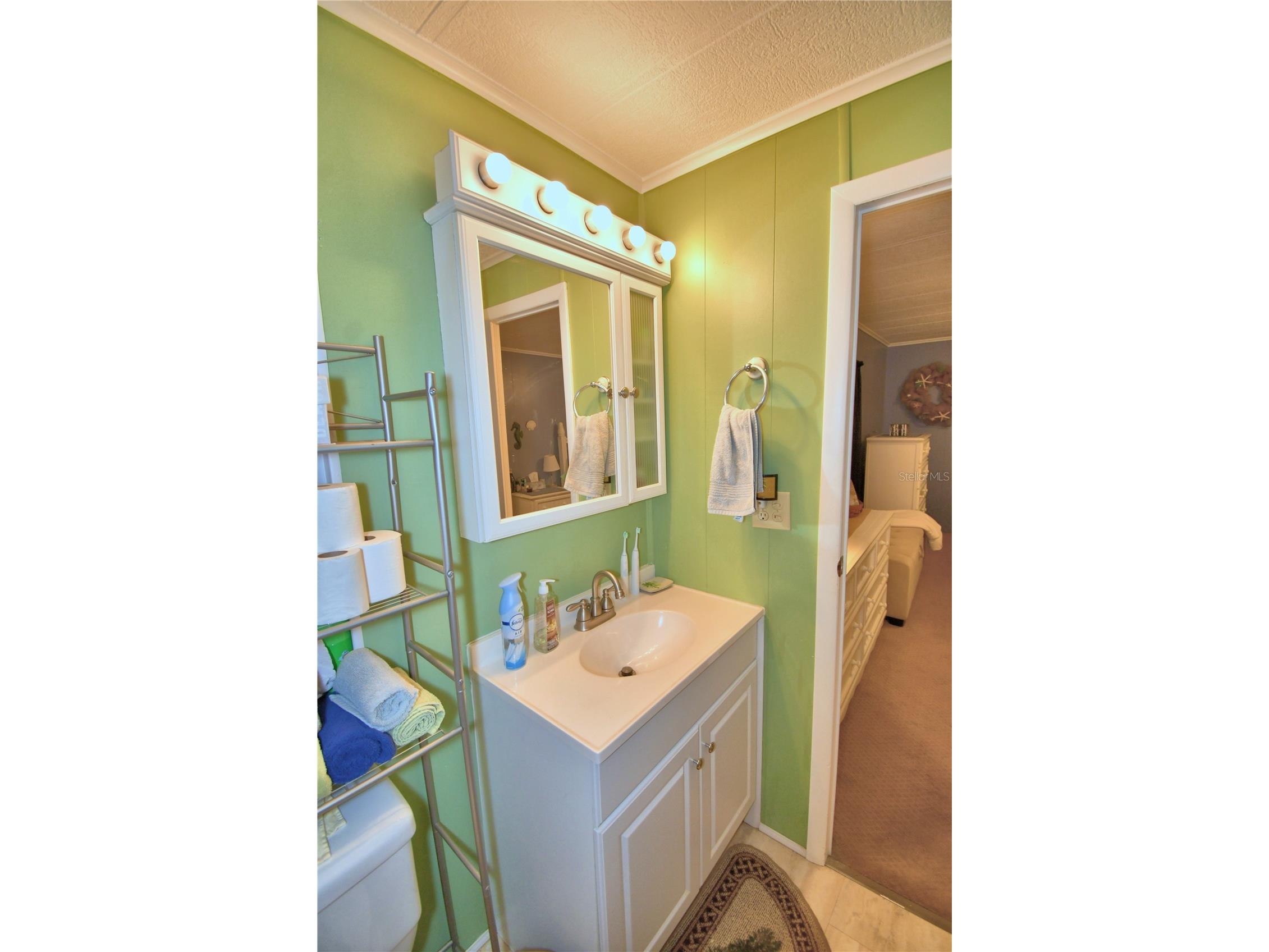 4056 Rolling Oaks Drive Winter Haven FL 33880 - Dinner Lake P4937783 image46