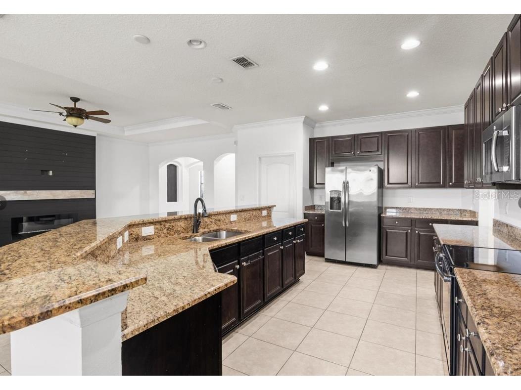 4056 Sunset Lake Drive Lakeland FL 33810 TB8513079 image5