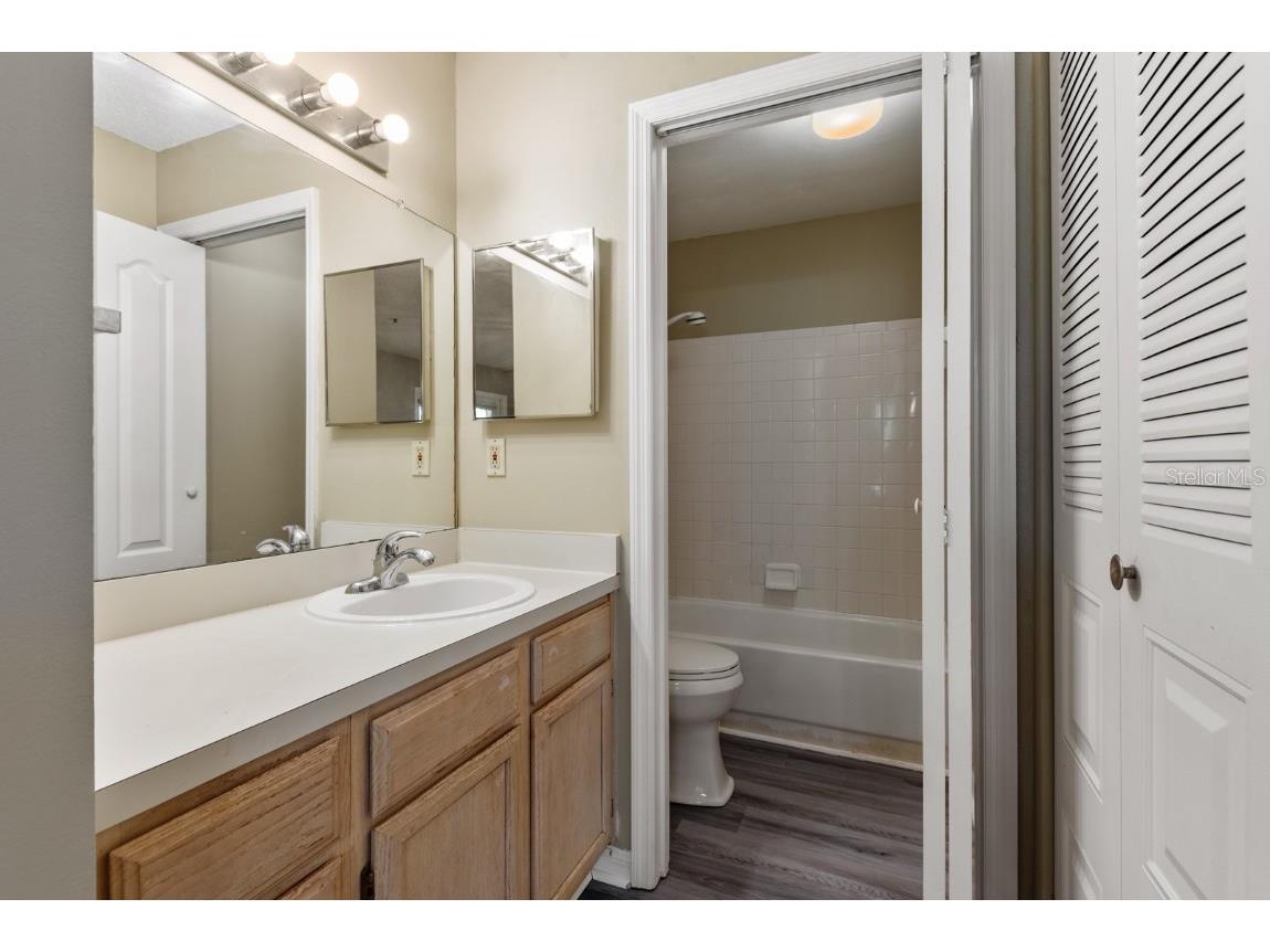 4057 Crockers Lake Boulevard #13 Sarasota FL 34238 A4653833 image11