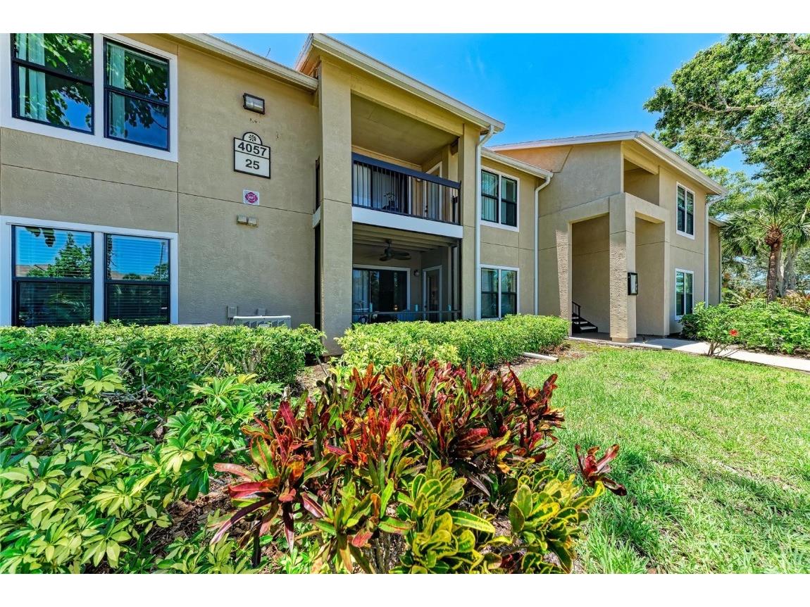 4057 Crockers Lake Boulevard #15 Sarasota FL 34238 A4655286 image1