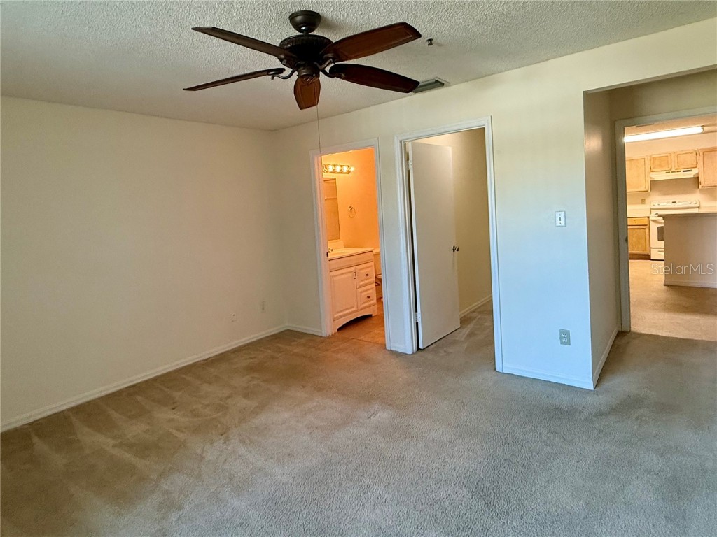 4057 Crockers Lake Boulevard #17 Sarasota FL 34238 A4671969 image10