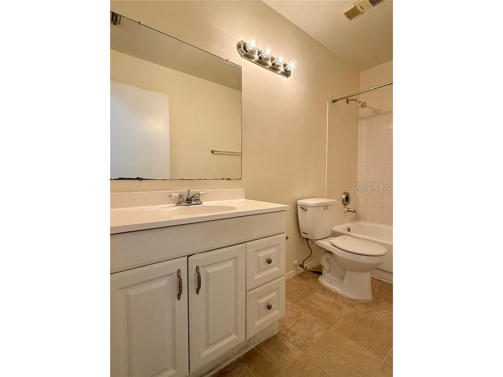 4057 Crockers Lake Boulevard #17 Sarasota FL 34238 A4671969 image12