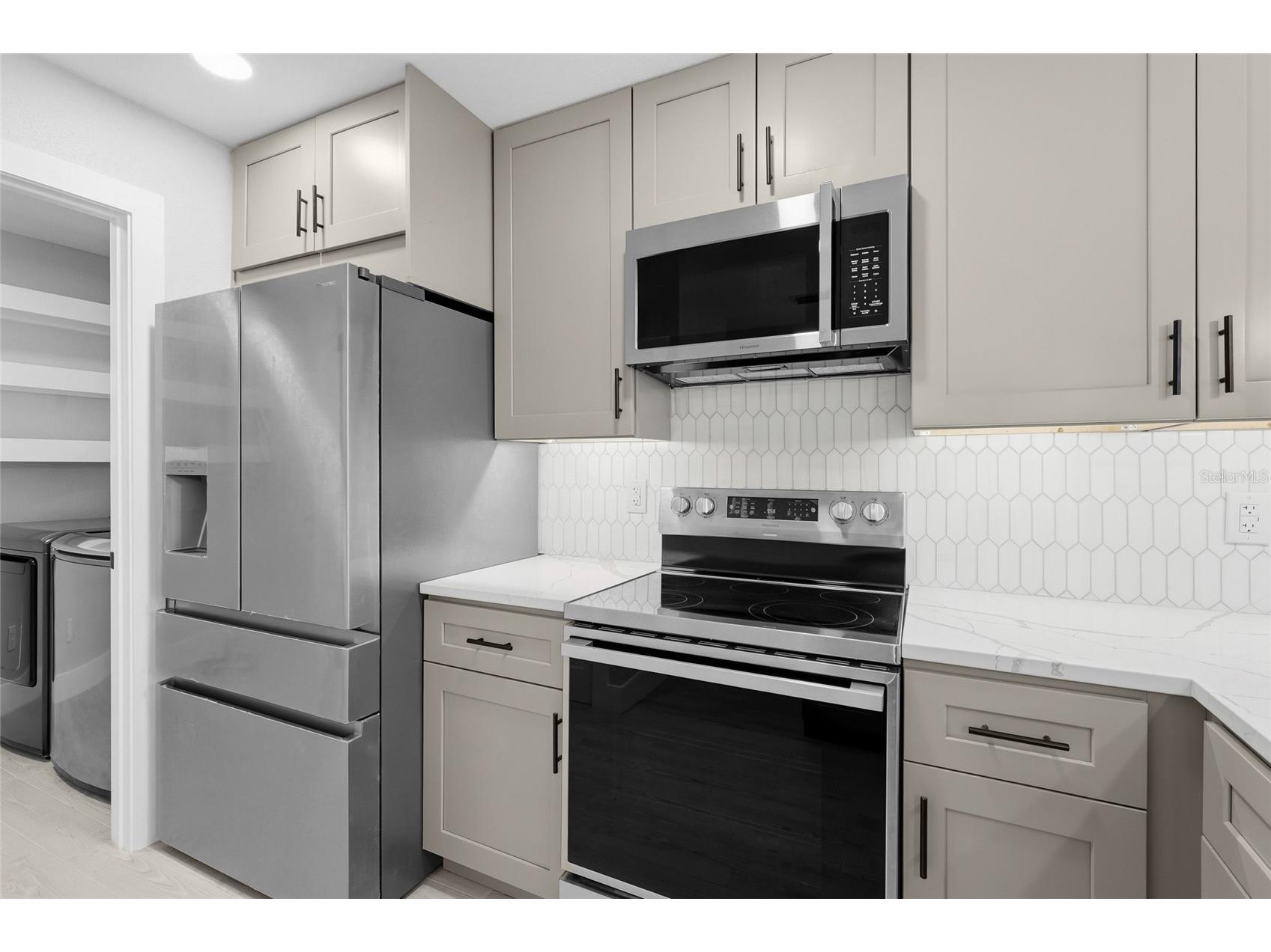4057 Crockers Lake Boulevard #17 Sarasota FL 34238 A4698350 image13