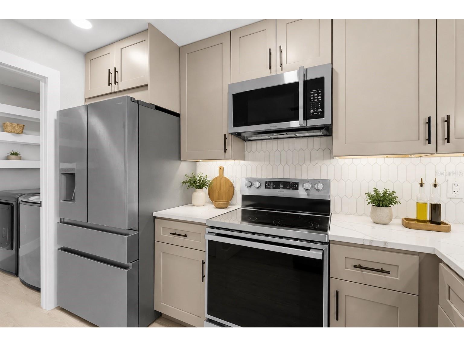 4057 Crockers Lake Boulevard #17 Sarasota FL 34238 A4698350 image14