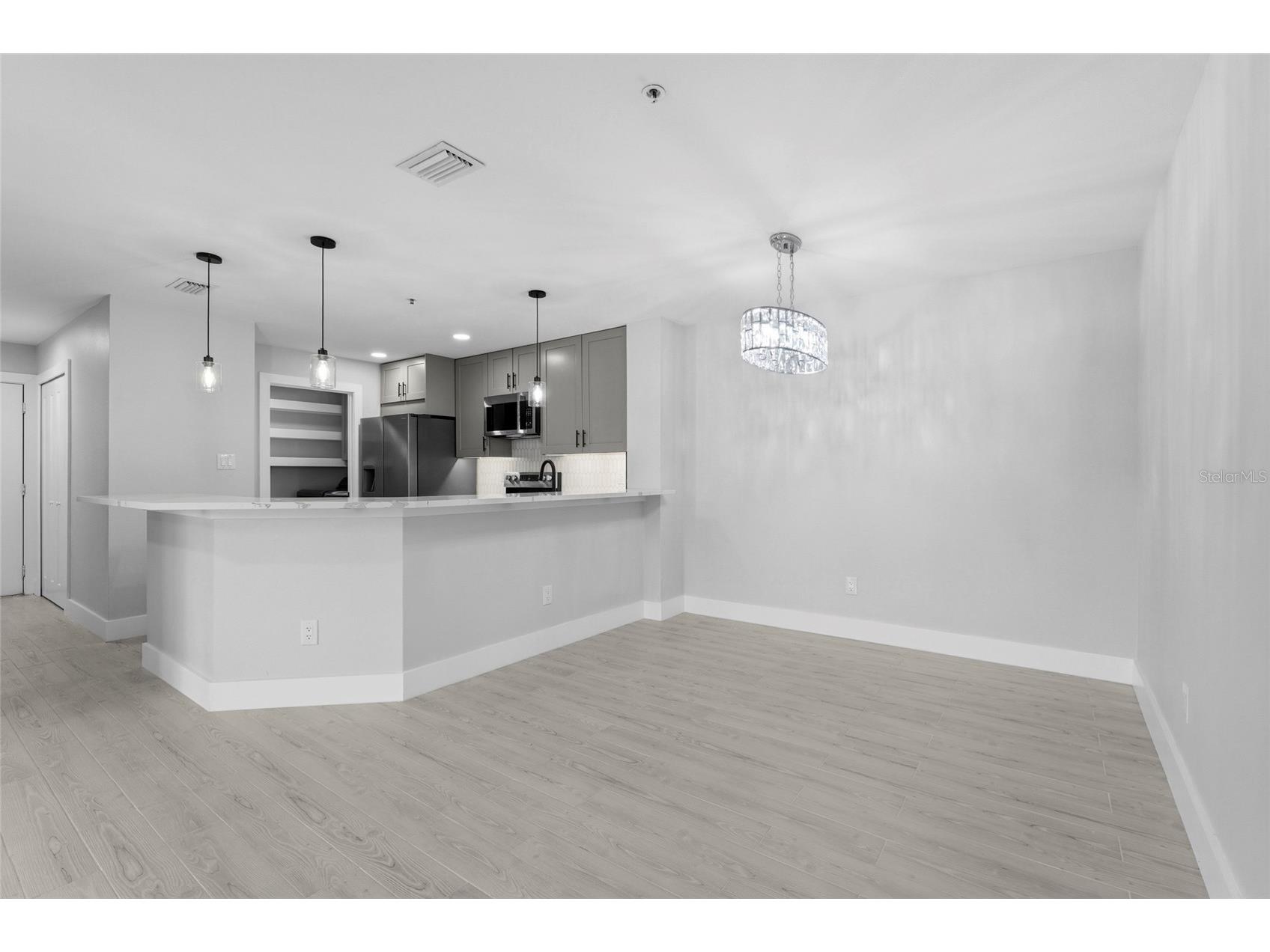 4057 Crockers Lake Boulevard #17 Sarasota FL 34238 A4698350 image16