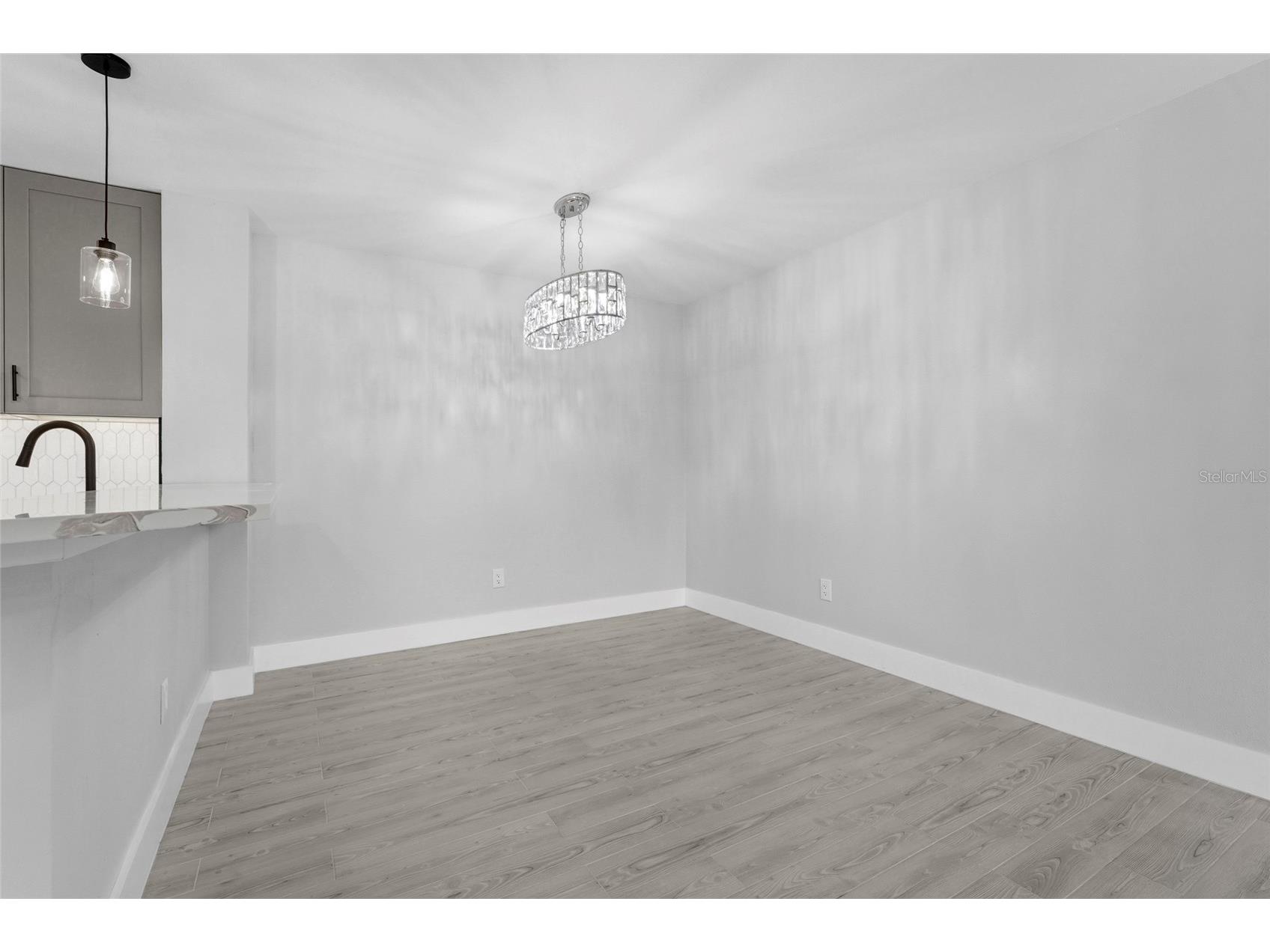 4057 Crockers Lake Boulevard #17 Sarasota FL 34238 A4698350 image17