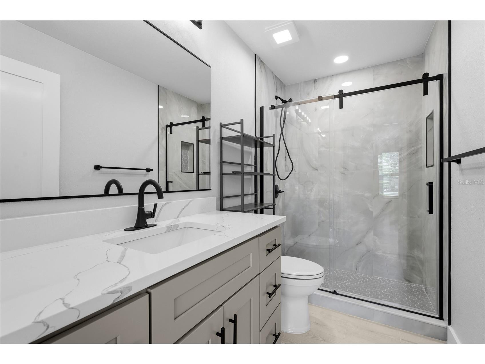 4057 Crockers Lake Boulevard #17 Sarasota FL 34238 A4698350 image26